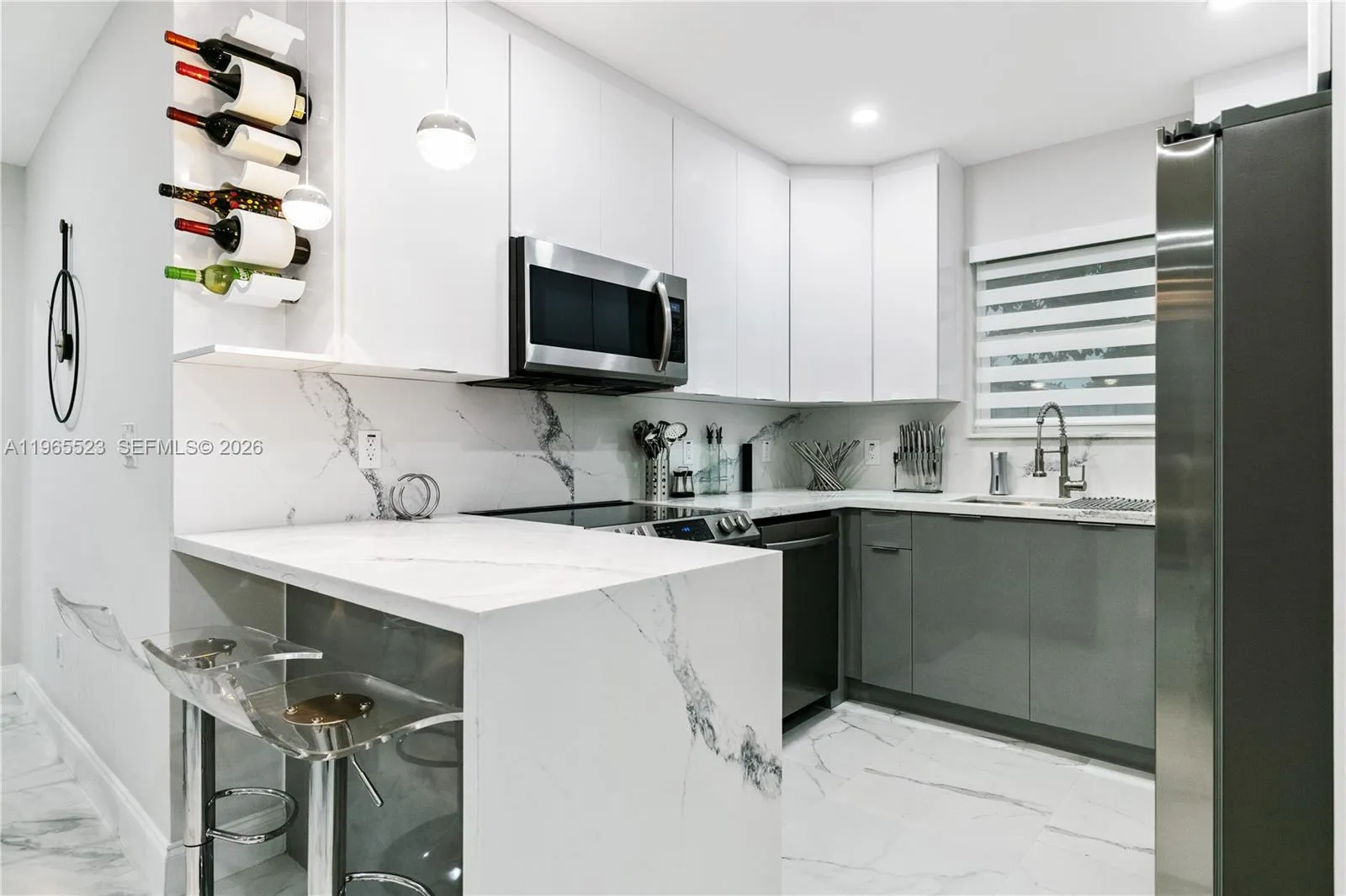 2376 NW 2nd St, Miami FL 33125