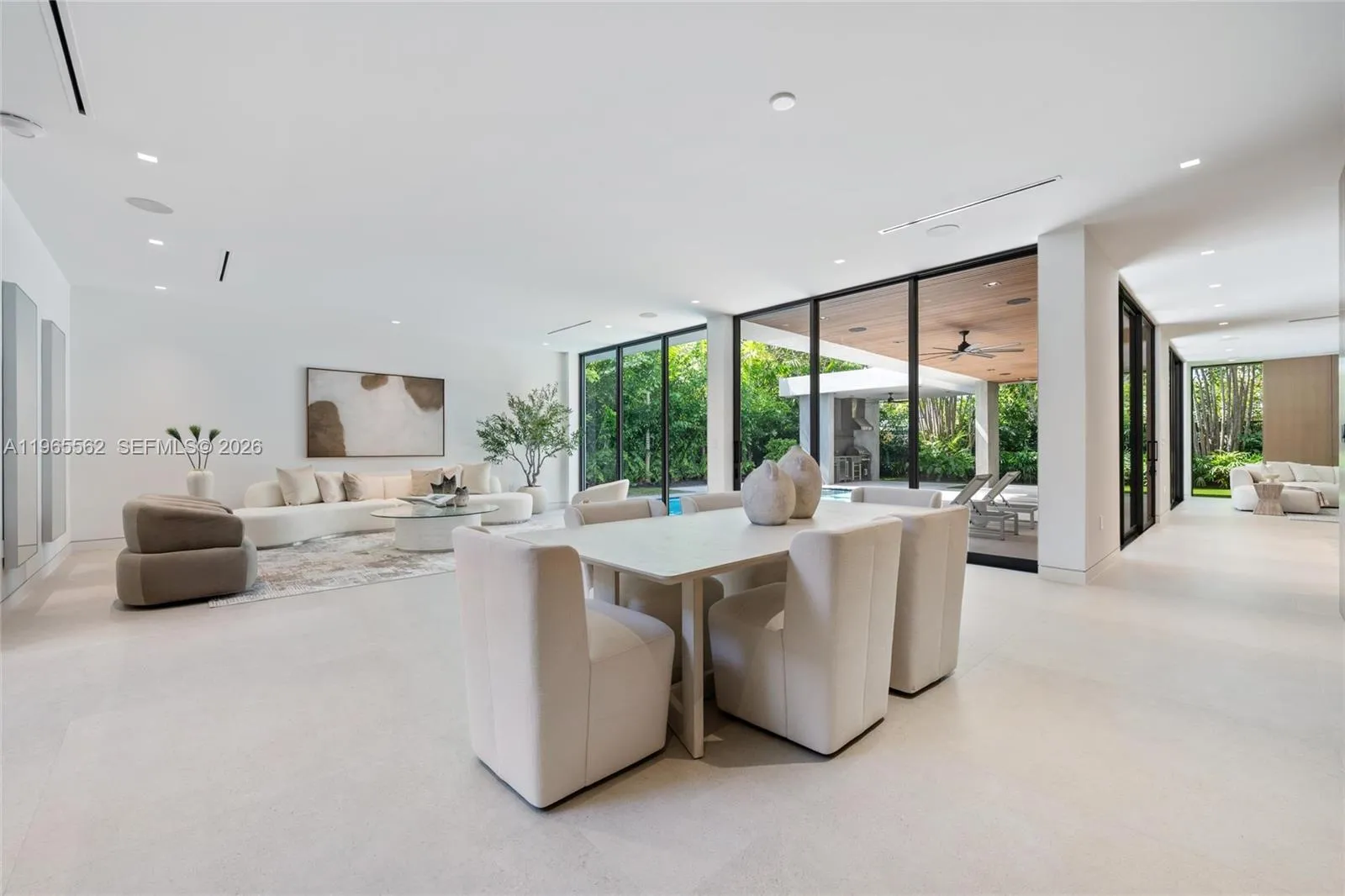 215 S Shore Dr, Miami FL 33133