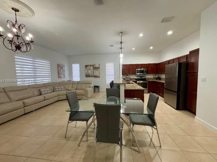 17181 SW 91st St, Miami FL 33196