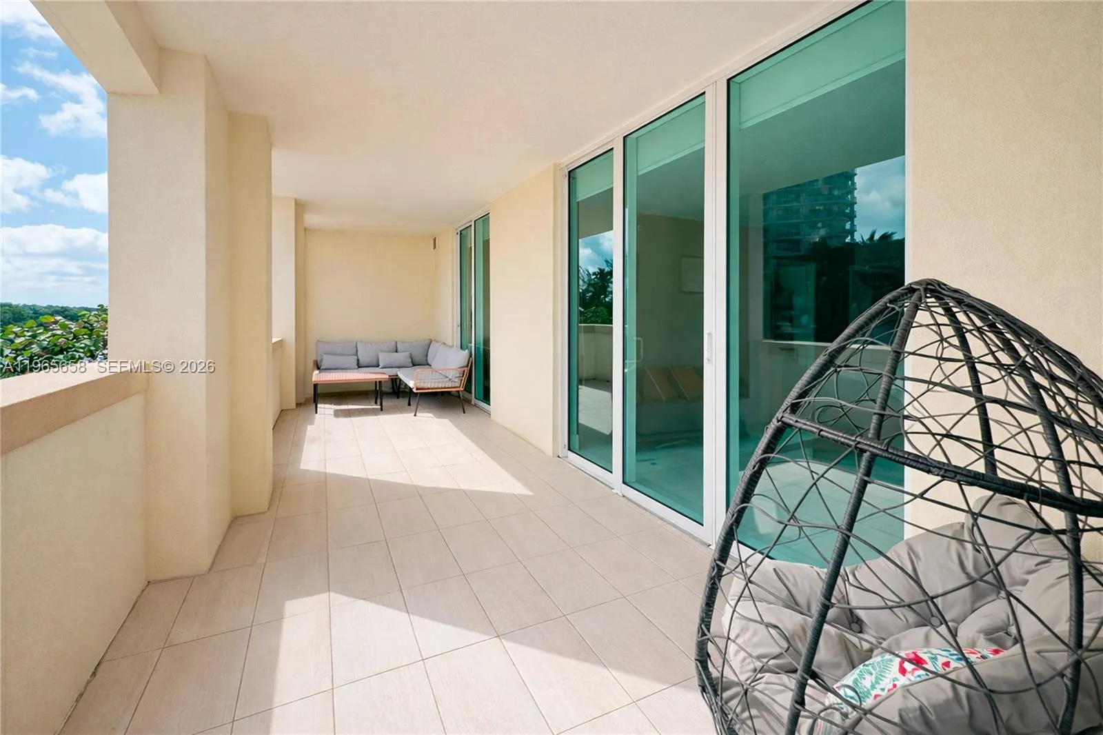 250 Sunny Isles Blvd # 207, Sunny Isles Beach FL 33160