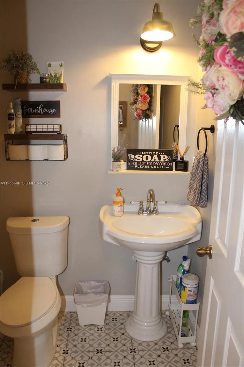 20135 SW 129th Ave, Miami FL 33177