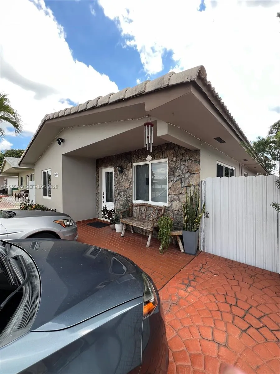 3 bedroom 2 bath for sale at 10382 SW 25th St, Miami FL 33165