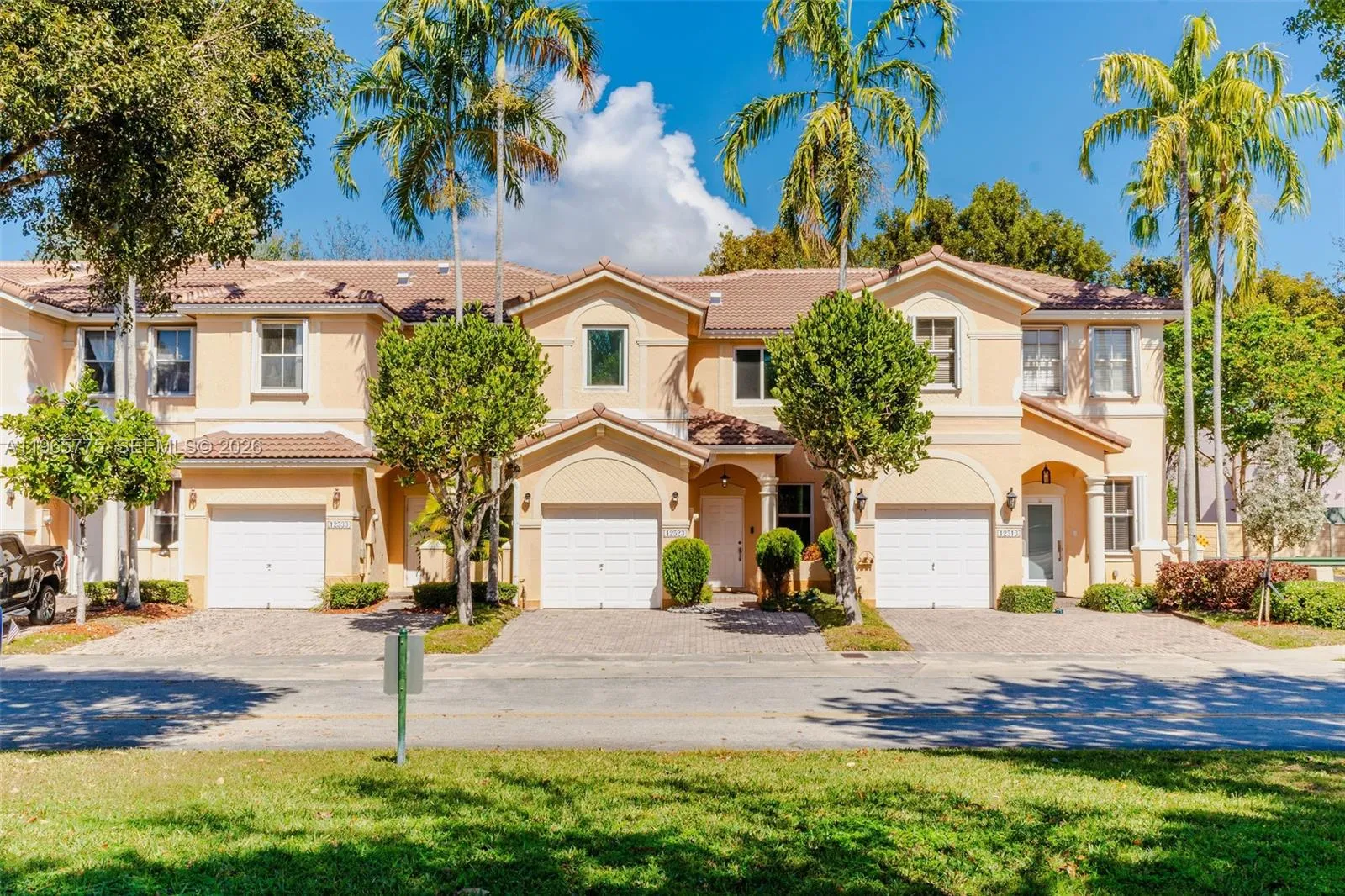 3 bedroom 2 bath for sale at 12523 SW 121st Way, Miami FL 33186