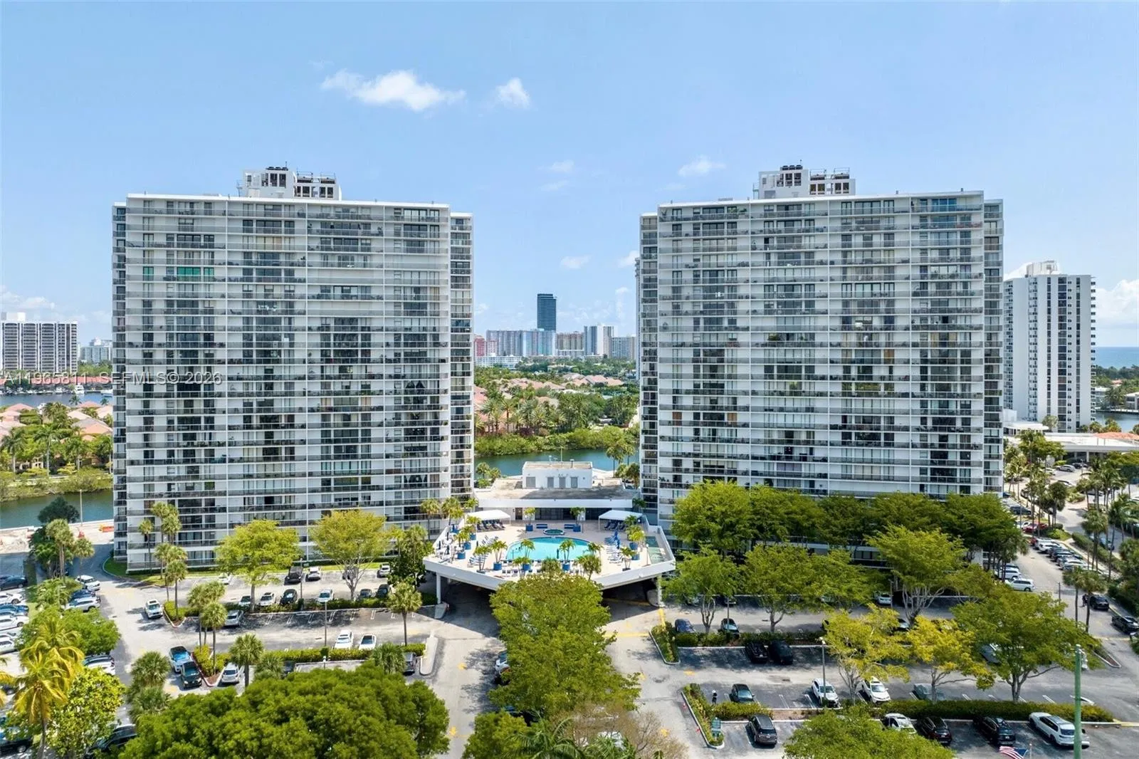 3701 N Country Club Dr # 1505, Aventura FL 33180