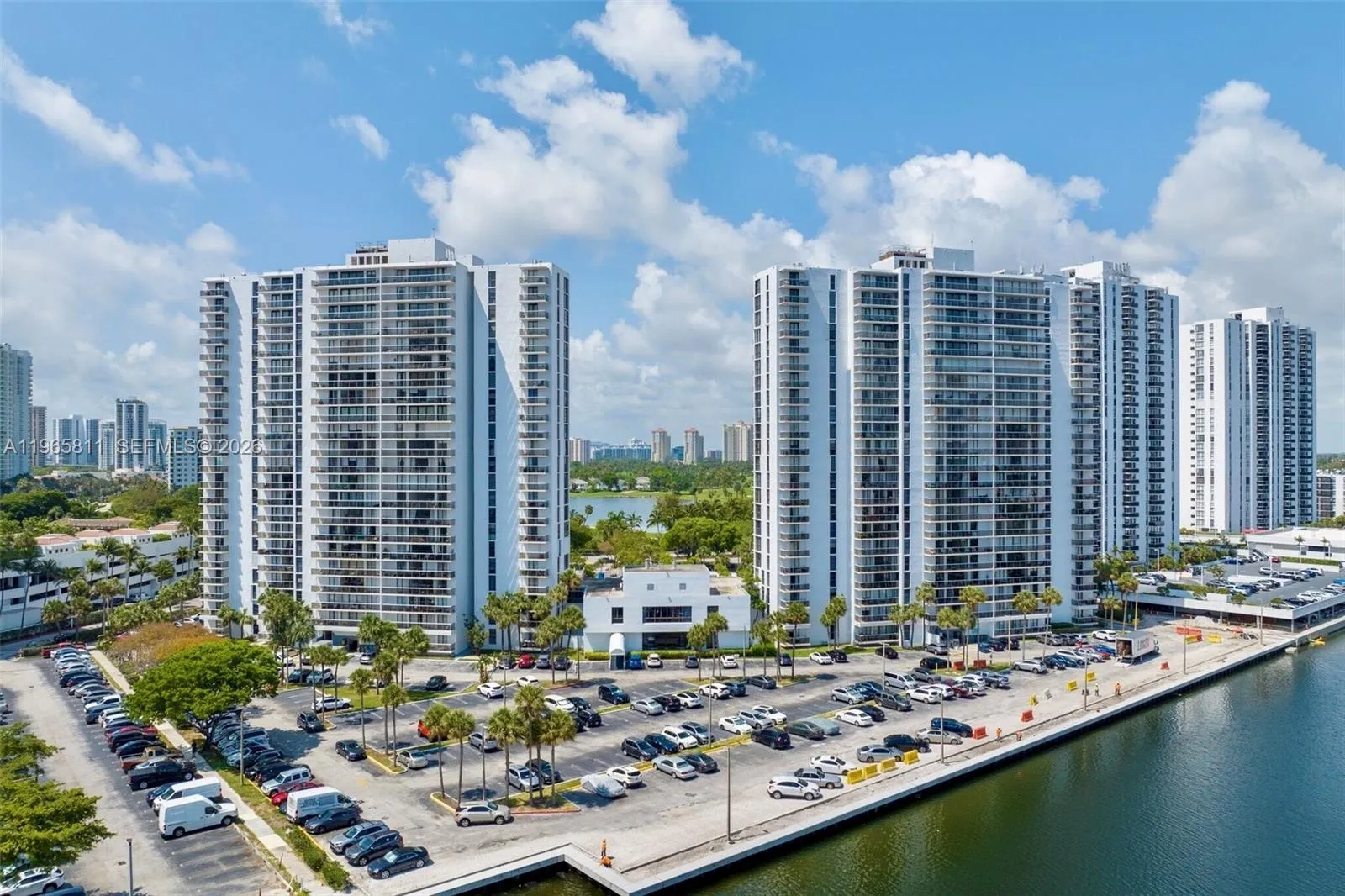 3701 N Country Club Dr # 1505, Aventura FL 33180