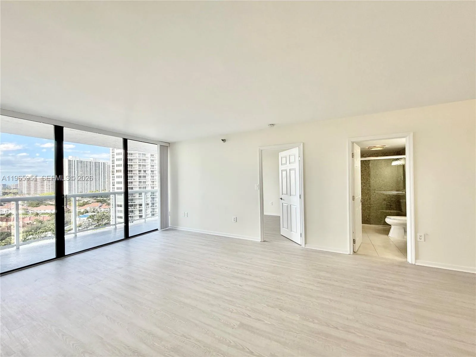20515 E Country Club Dr # 1642, Aventura FL 33180