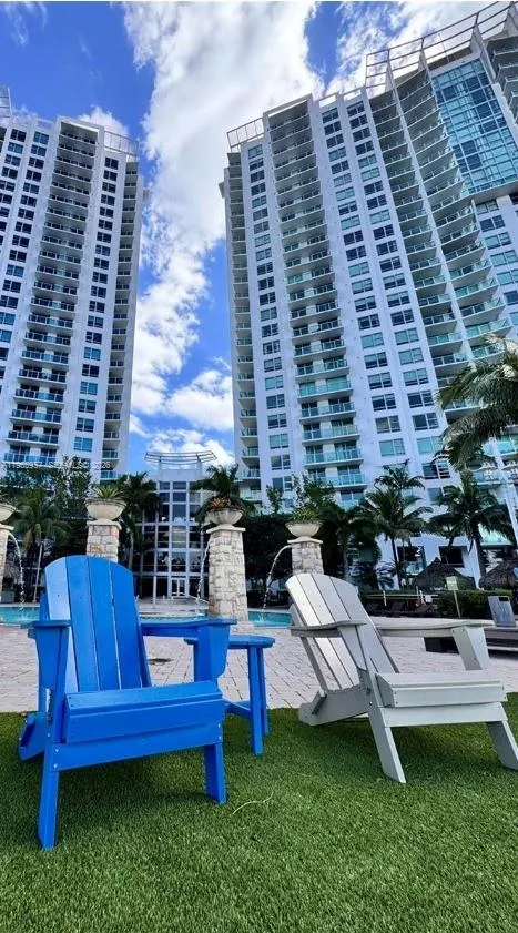 2681 N Flamingo Rd # 2302S, Sunrise FL 33323