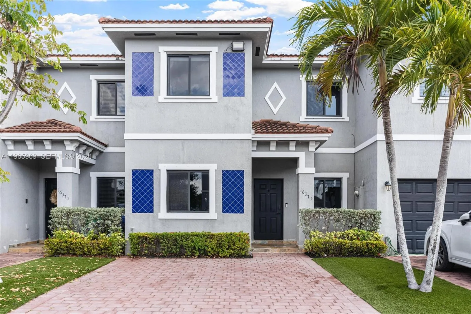 4 bedroom 3 bath for sale at 16371 SW 44th Ter, Miami FL 33185