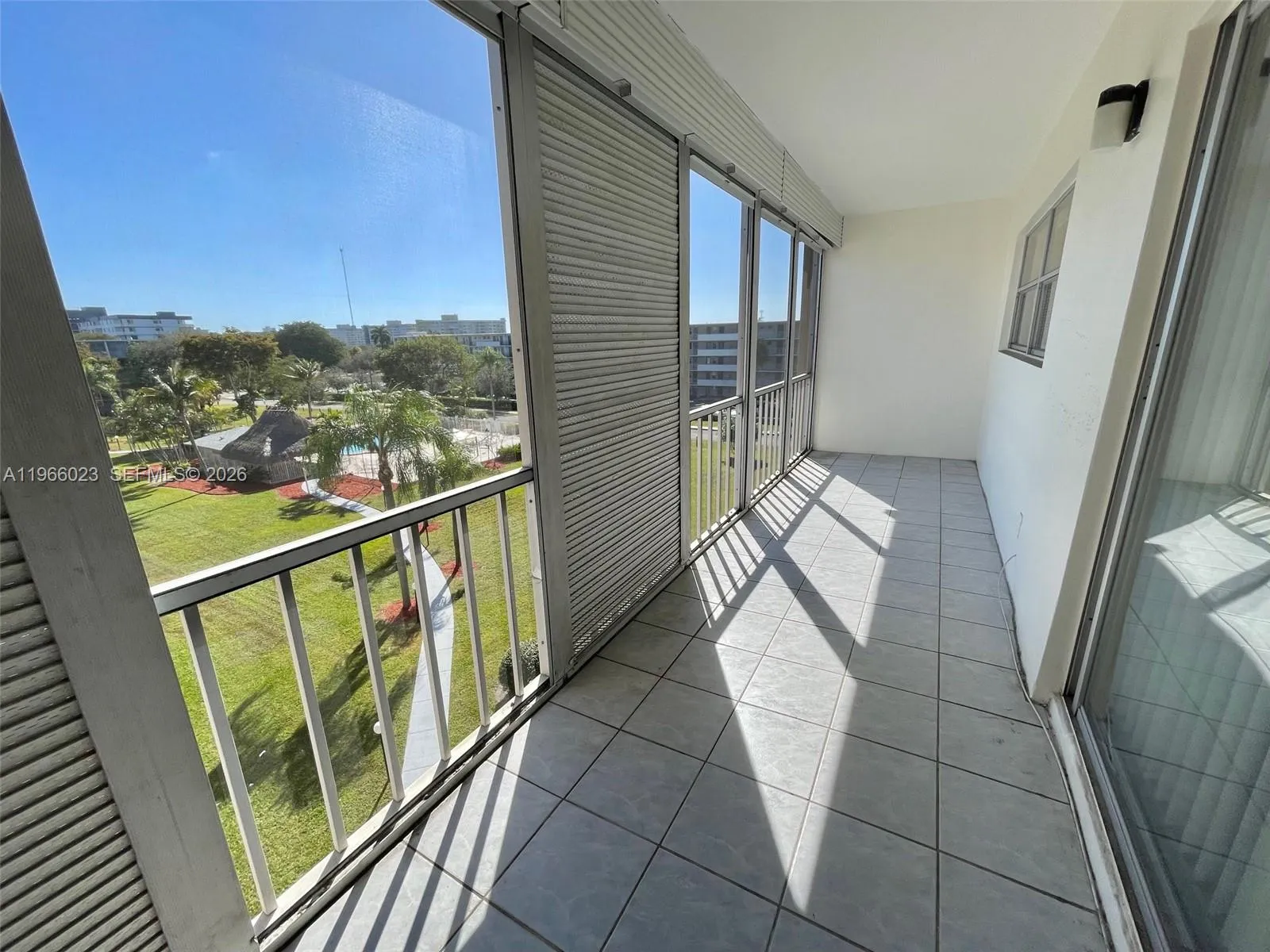 4700 Washington St # 507, Hollywood FL 33021