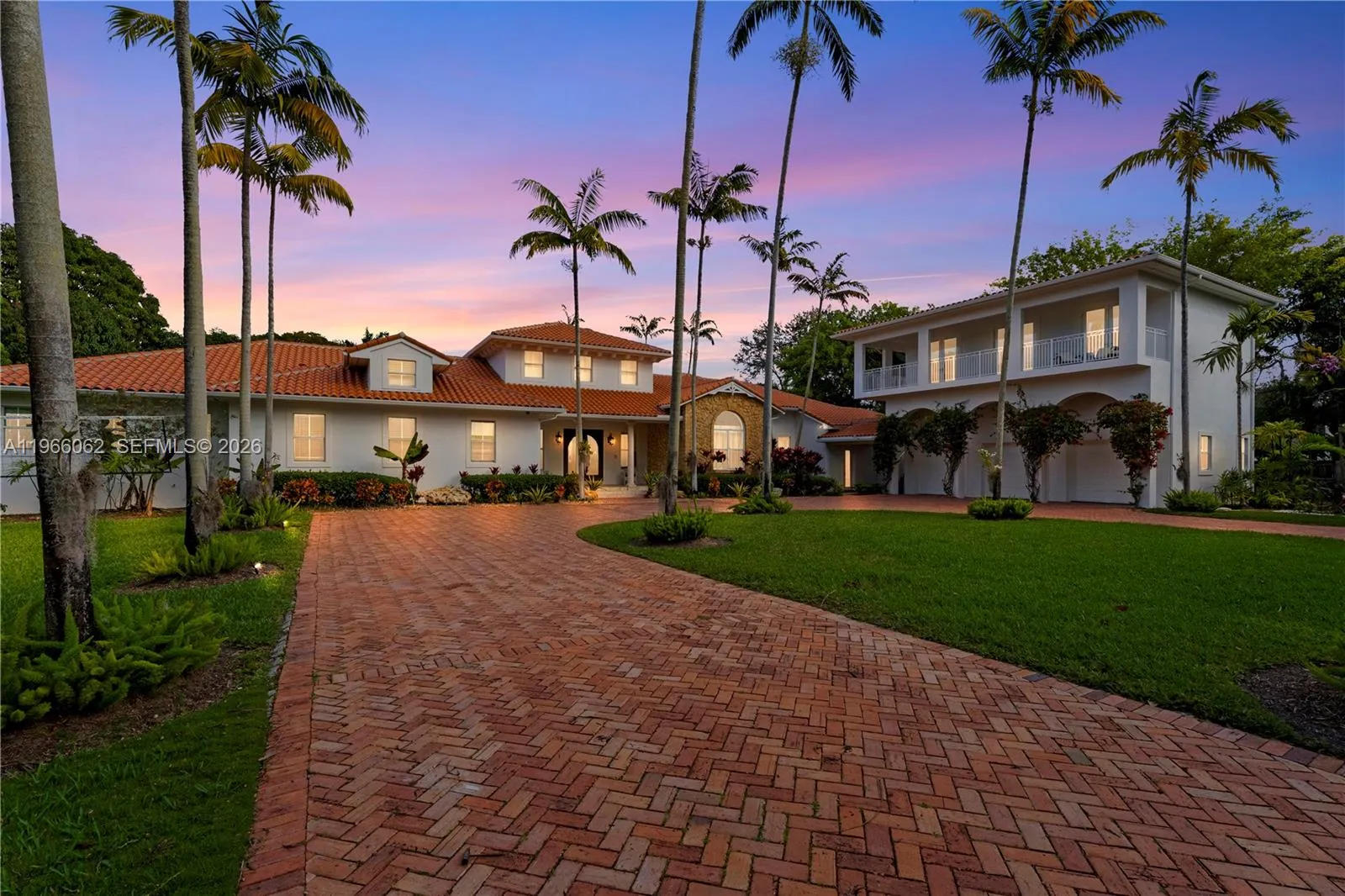 7 bedroom 6 bath for sale at 6235 Rolling Road Dr, Pinecrest FL 33156