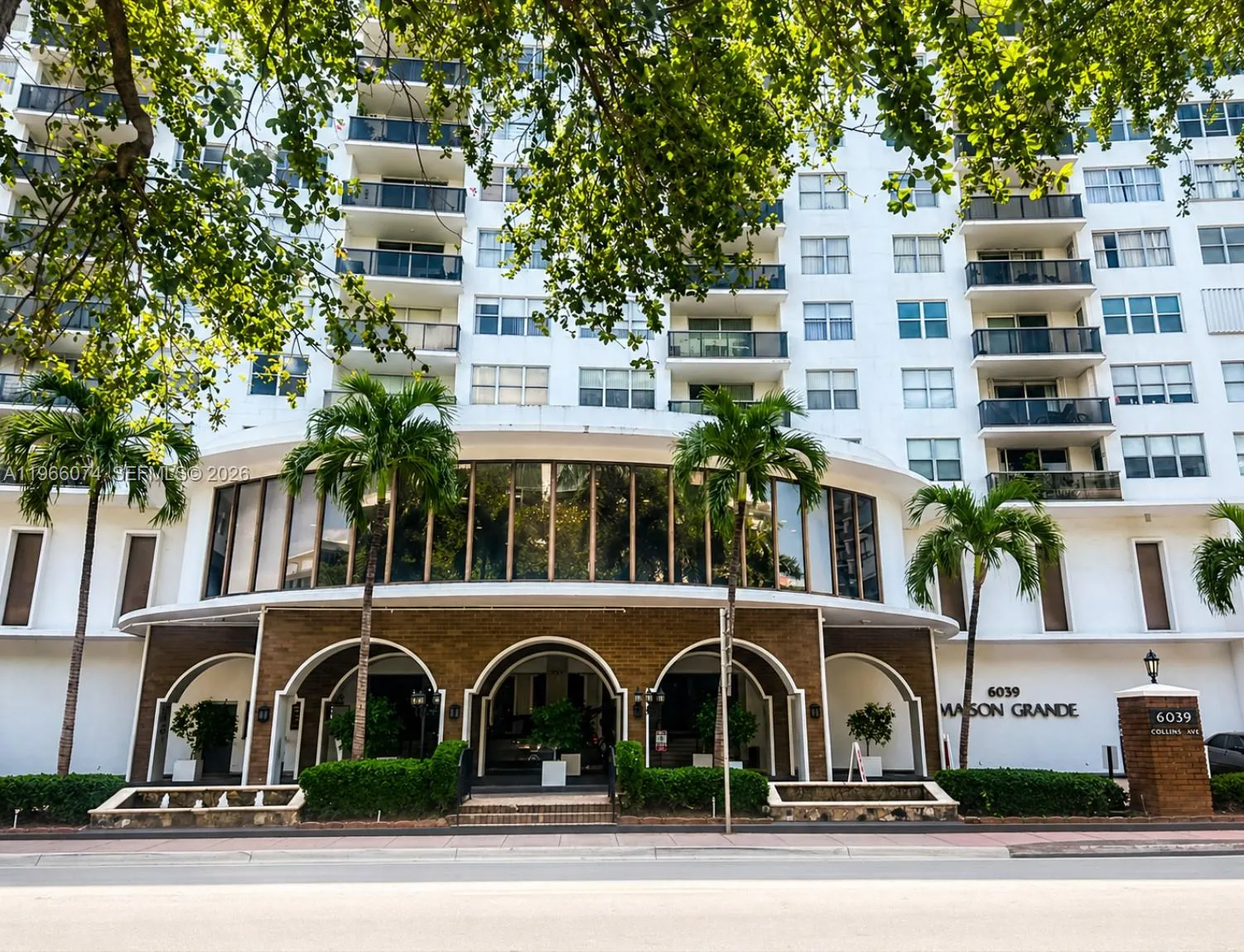 6039 Collins Ave # 1625, Miami Beach FL 33140