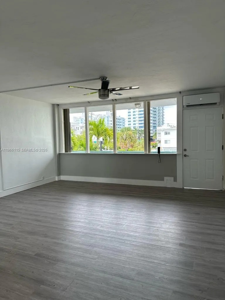 6484 Indian Creek Dr # 220, Miami Beach FL 33141