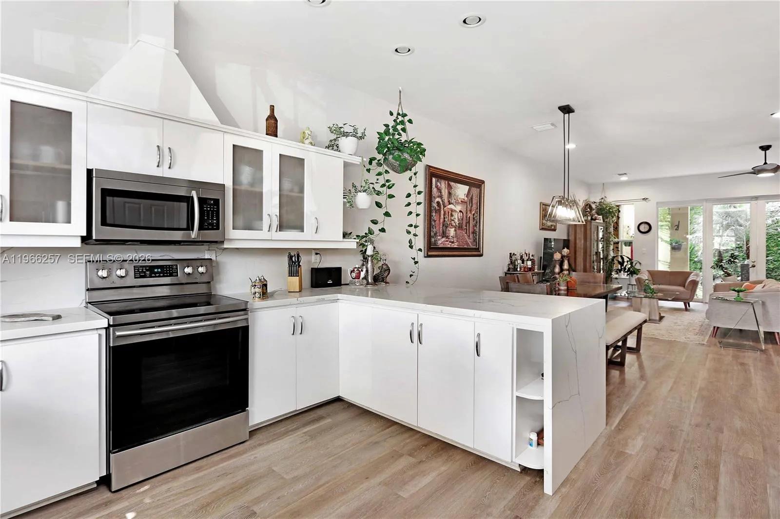 3 bedroom 2 bath for sale at 1619 Harrison St, Hollywood FL 33020