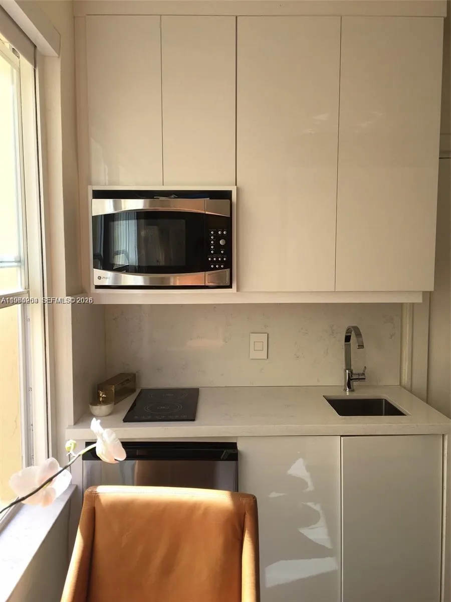 119 Menores Ave # 8A, Coral Gables FL 33134