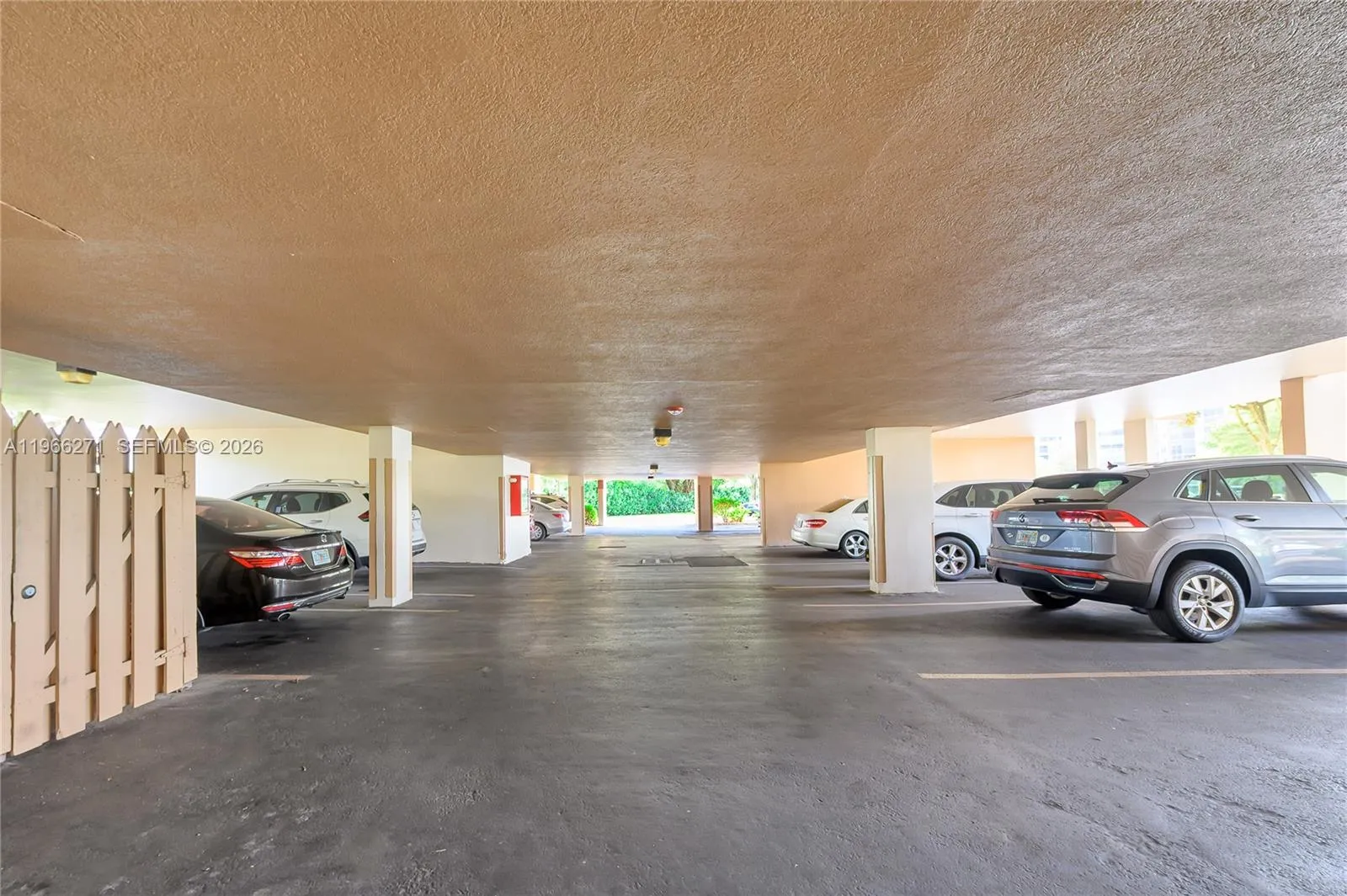 1400 Saint Charles Place # 420, Pembroke Pines FL 33026