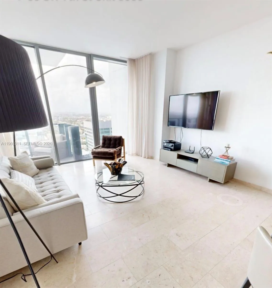 88 SW 7th St # 3006, Miami FL 33130
