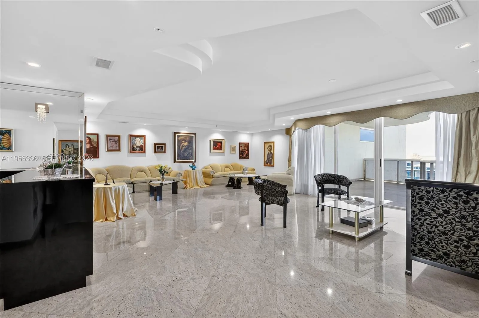 17555 Collins Ave, Sunny Isles Beach FL 33160