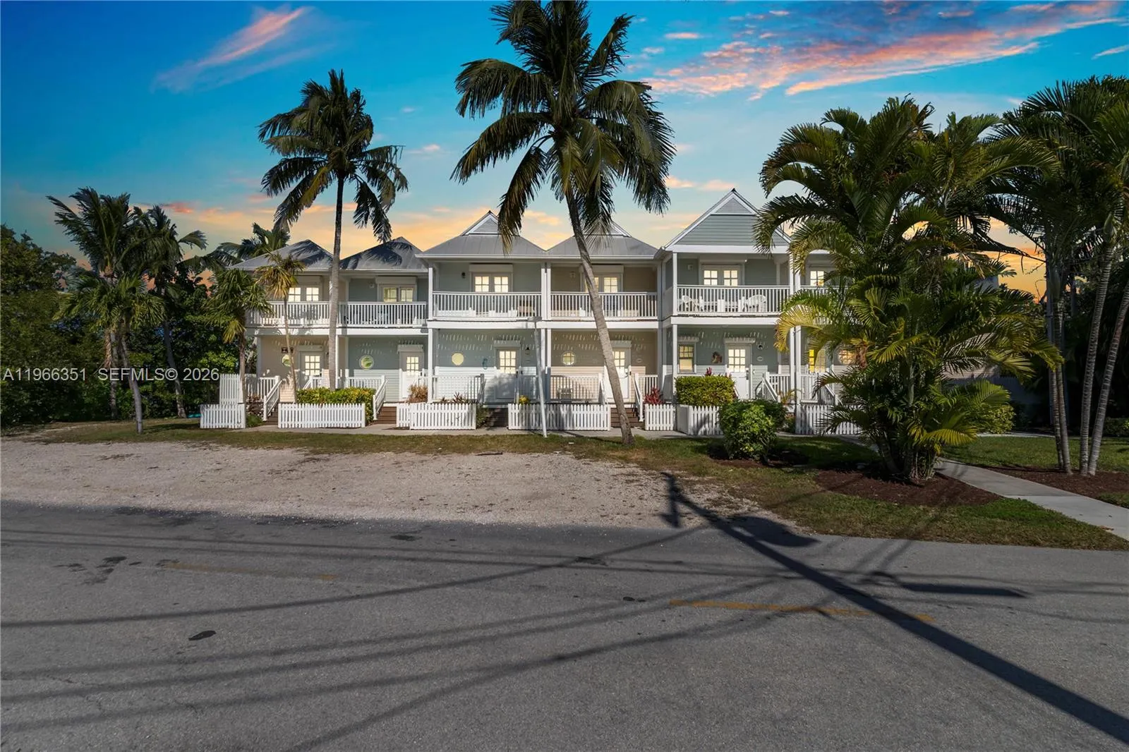 2 bedroom 2 bath for sale at 5101 Sunset Village Dr, Duck FL 33050