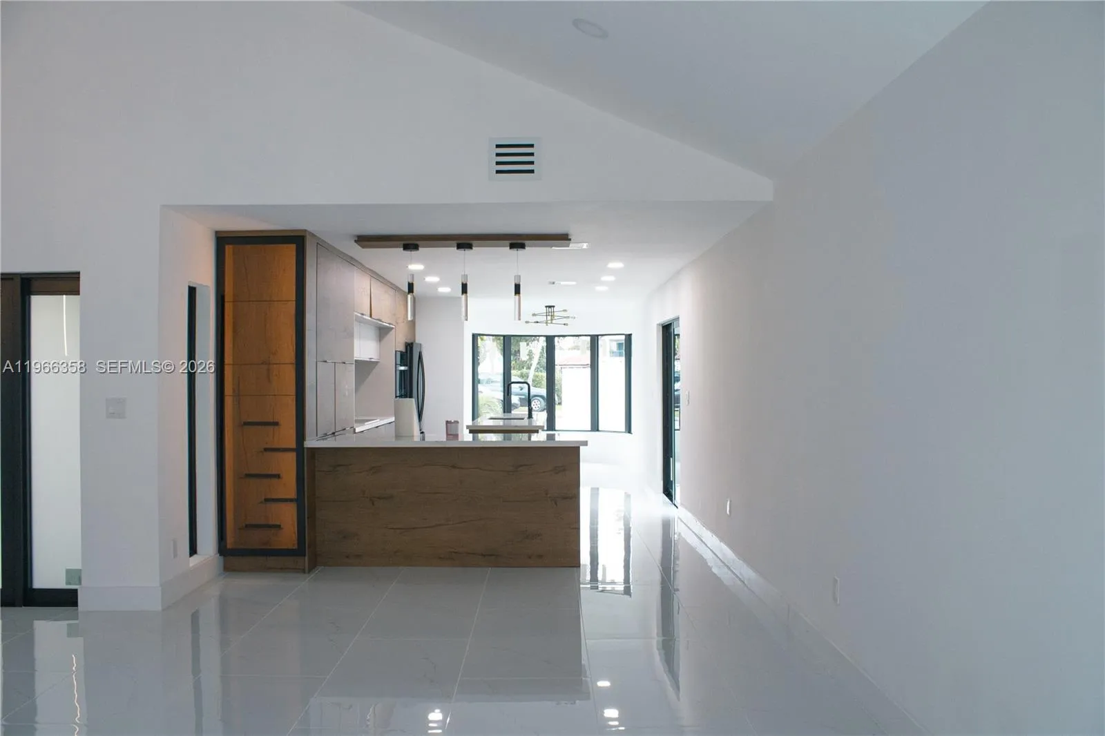 10433 SW 118th Ct, Miami FL 33186