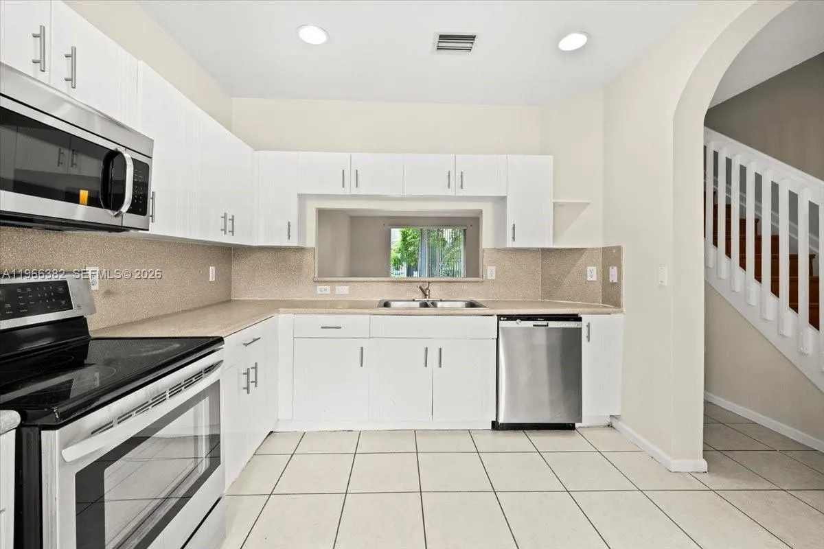 2779 SW 82ND AVE # 105, Miramar FL 33025