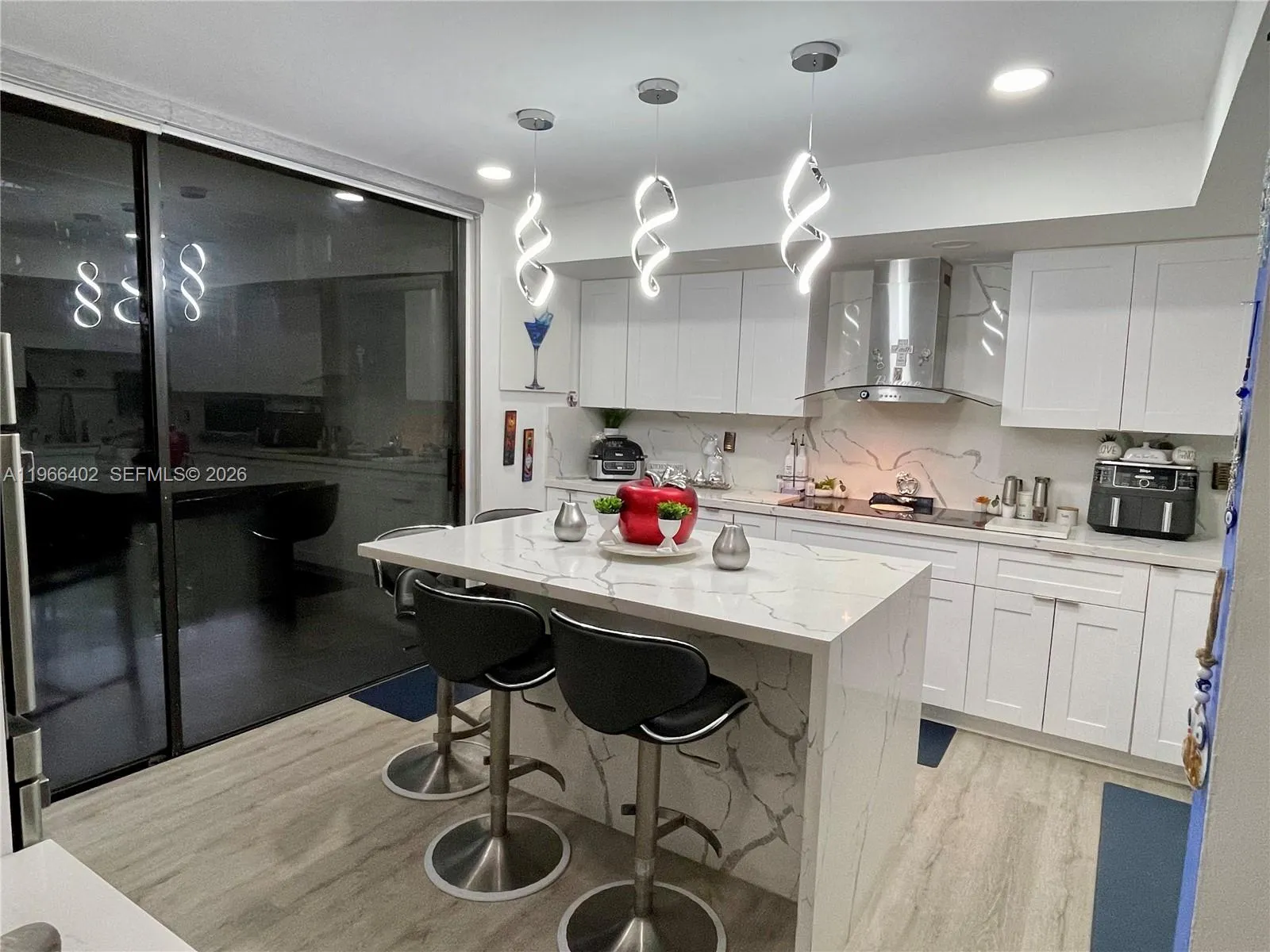 8635 NW 8th St # 311, Miami FL 33126