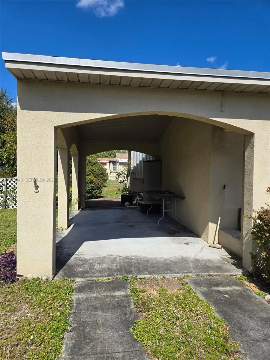 2651 Fletcher Ct, Hollywood FL 33020