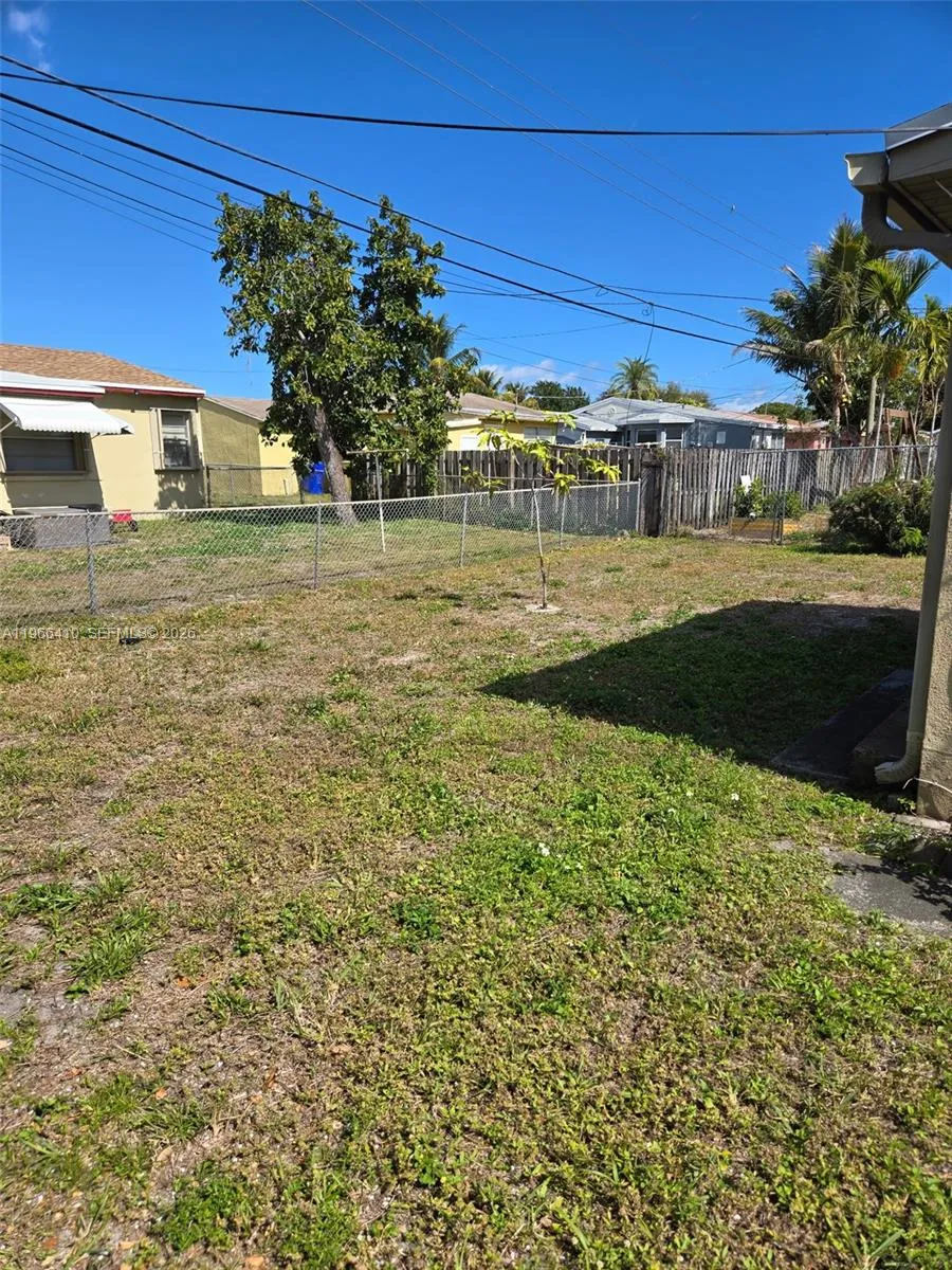 2651 Fletcher Ct, Hollywood FL 33020