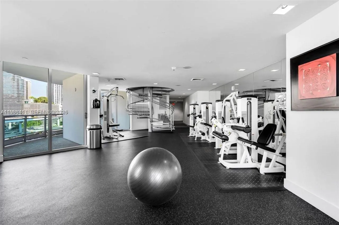 350 S Miami Ave # 2714, Miami FL 33130