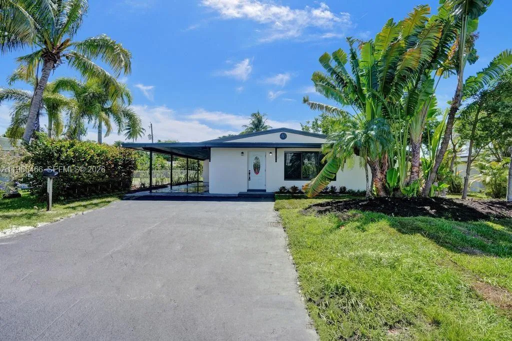 4 bedroom 2 bath for sale at 1628 NE 7th Ave, Fort Lauderdale FL 33305
