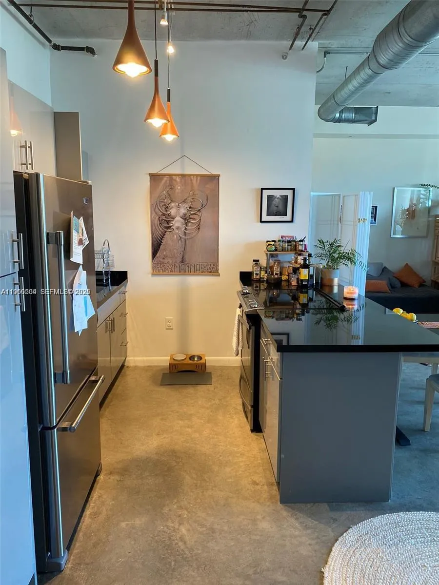 10 SW South River Dr #909, Miami FL 33130