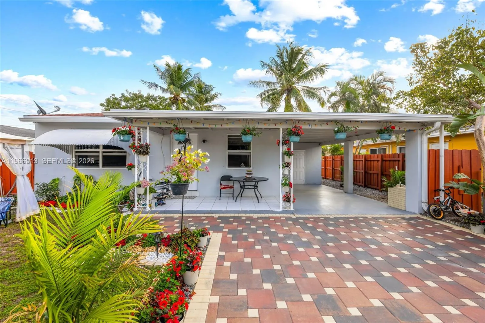2210 Roosevelt St, Hollywood FL 33020