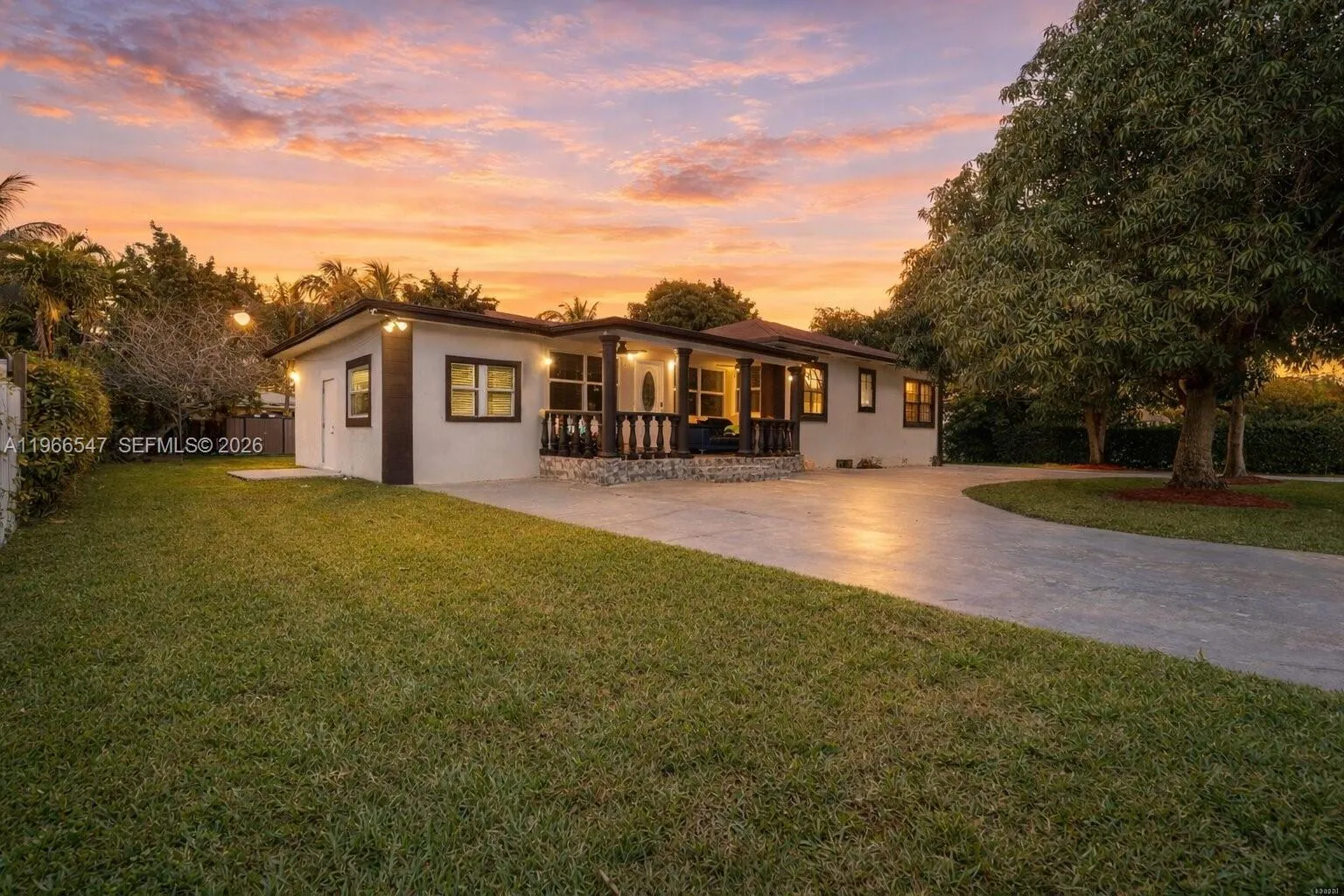 65 NW 118th St, Miami FL 33168