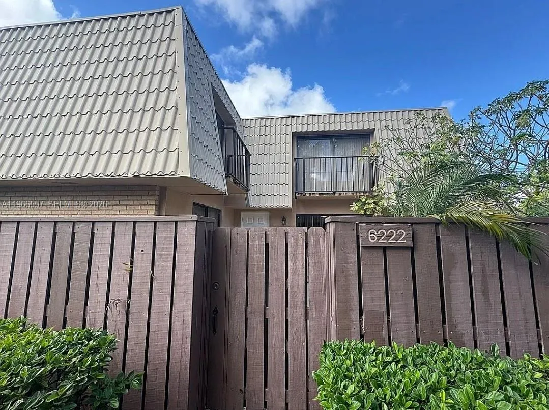 2 bedroom 2 bath for sale at 6222 62nd Way, West Palm Beach FL 33409