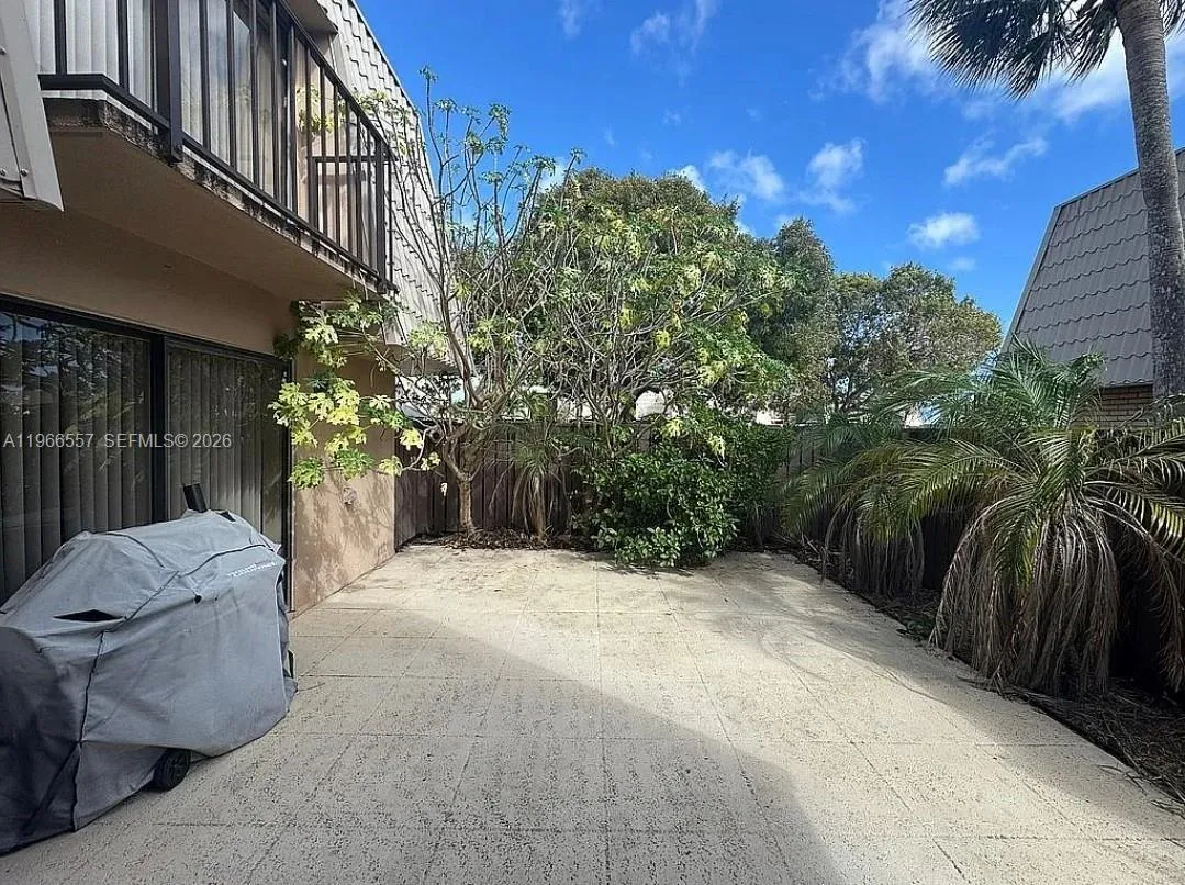 6222 62nd Way, West Palm Beach FL 33409