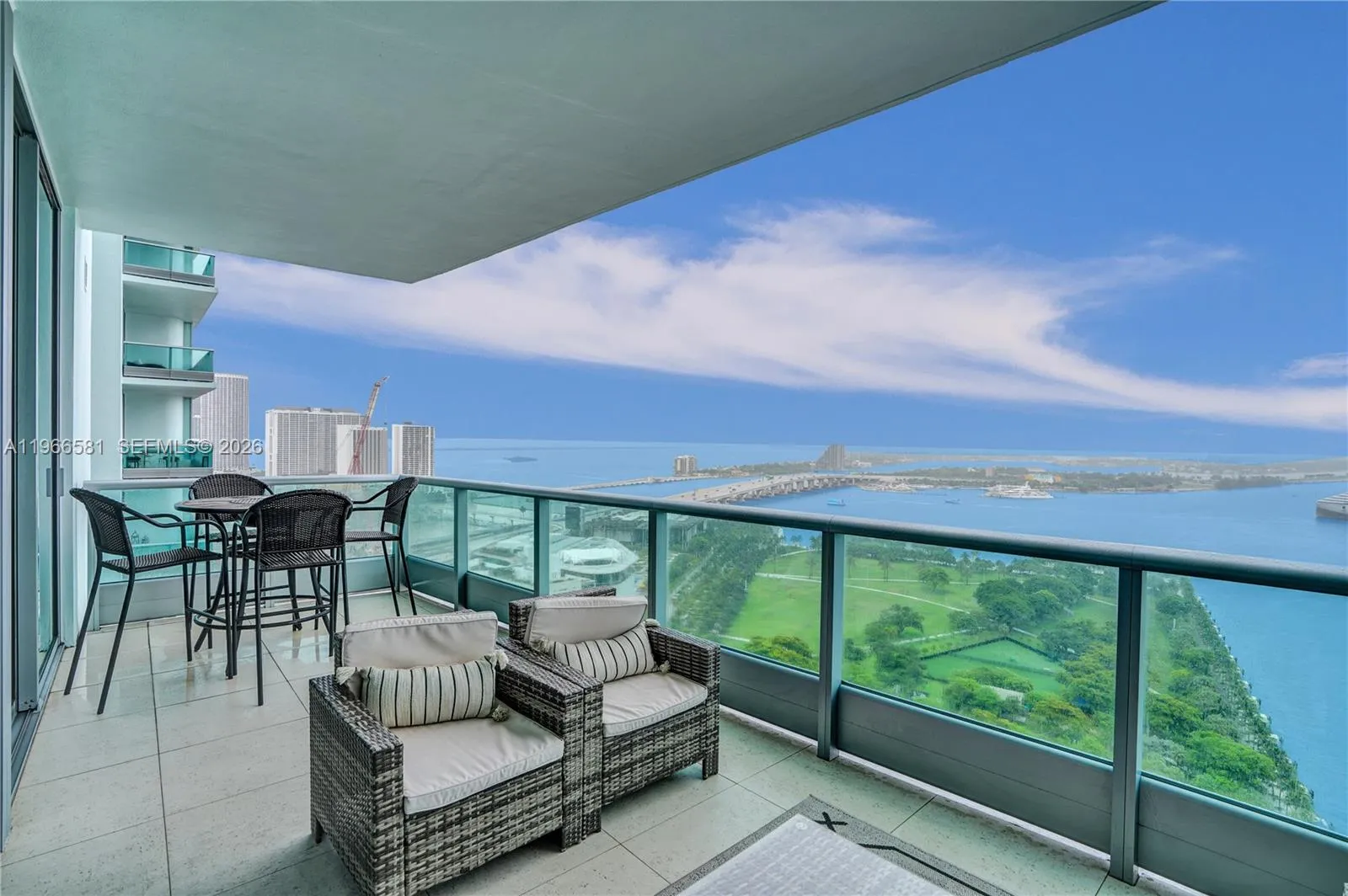 1 bedroom 1 bath for sale at 900 Biscayne Blvd # 2907, Miami FL 33132
