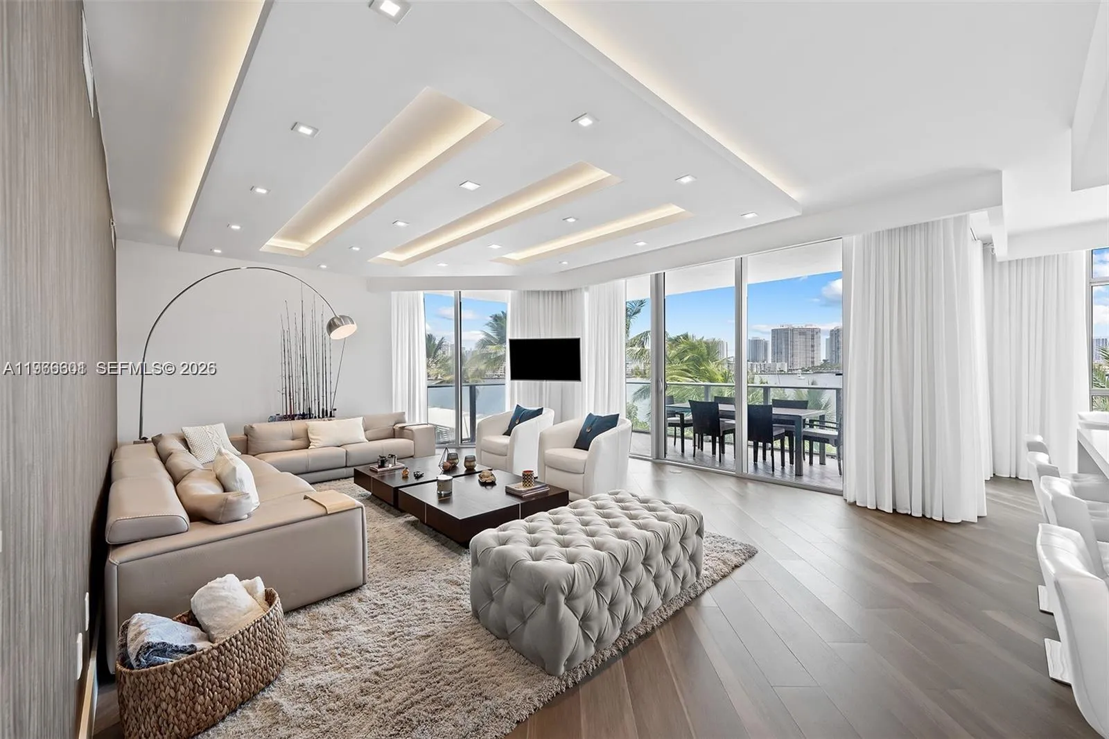 17301 Biscayne Blvd # 2110, North Miami Beach FL 33160