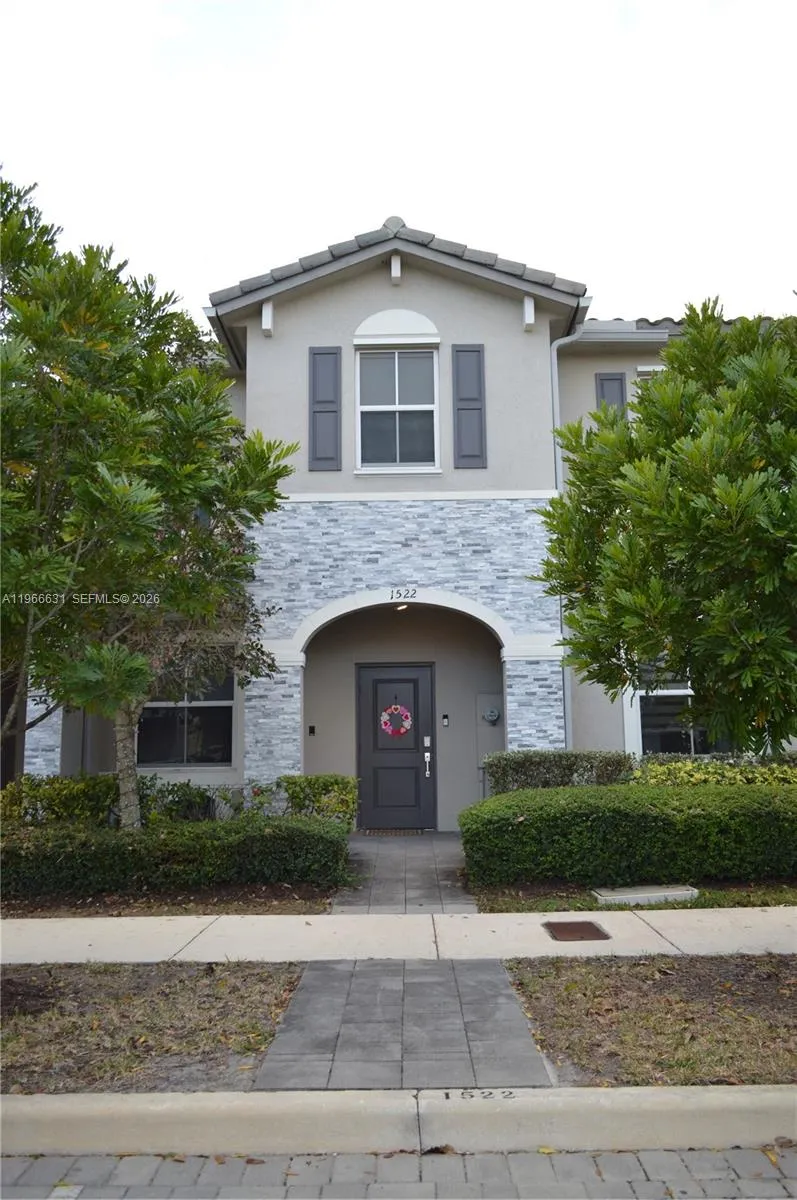 3 bedroom 2 bath for sale at 1522 SE 26th Ter, Homestead FL 33035