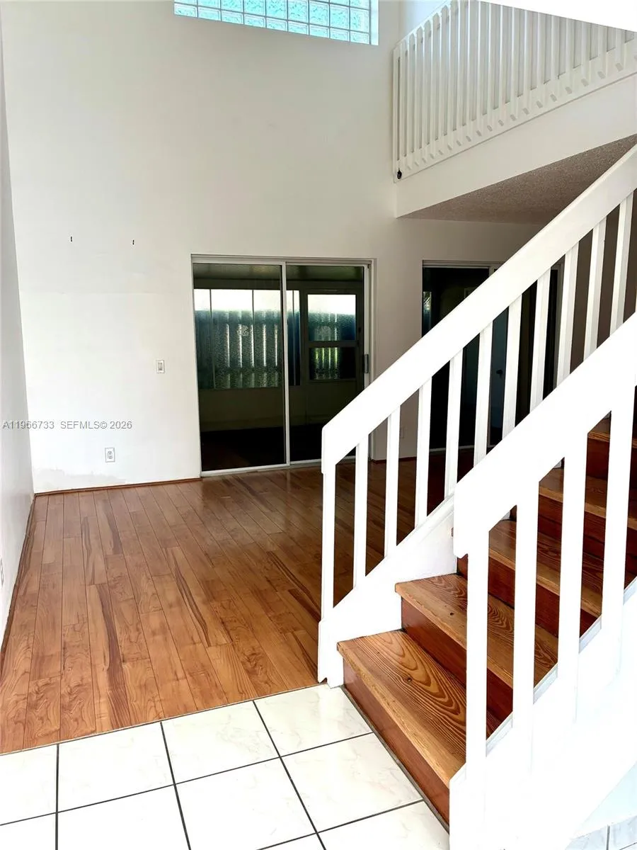 1592 Springside Dr, Weston FL 33326