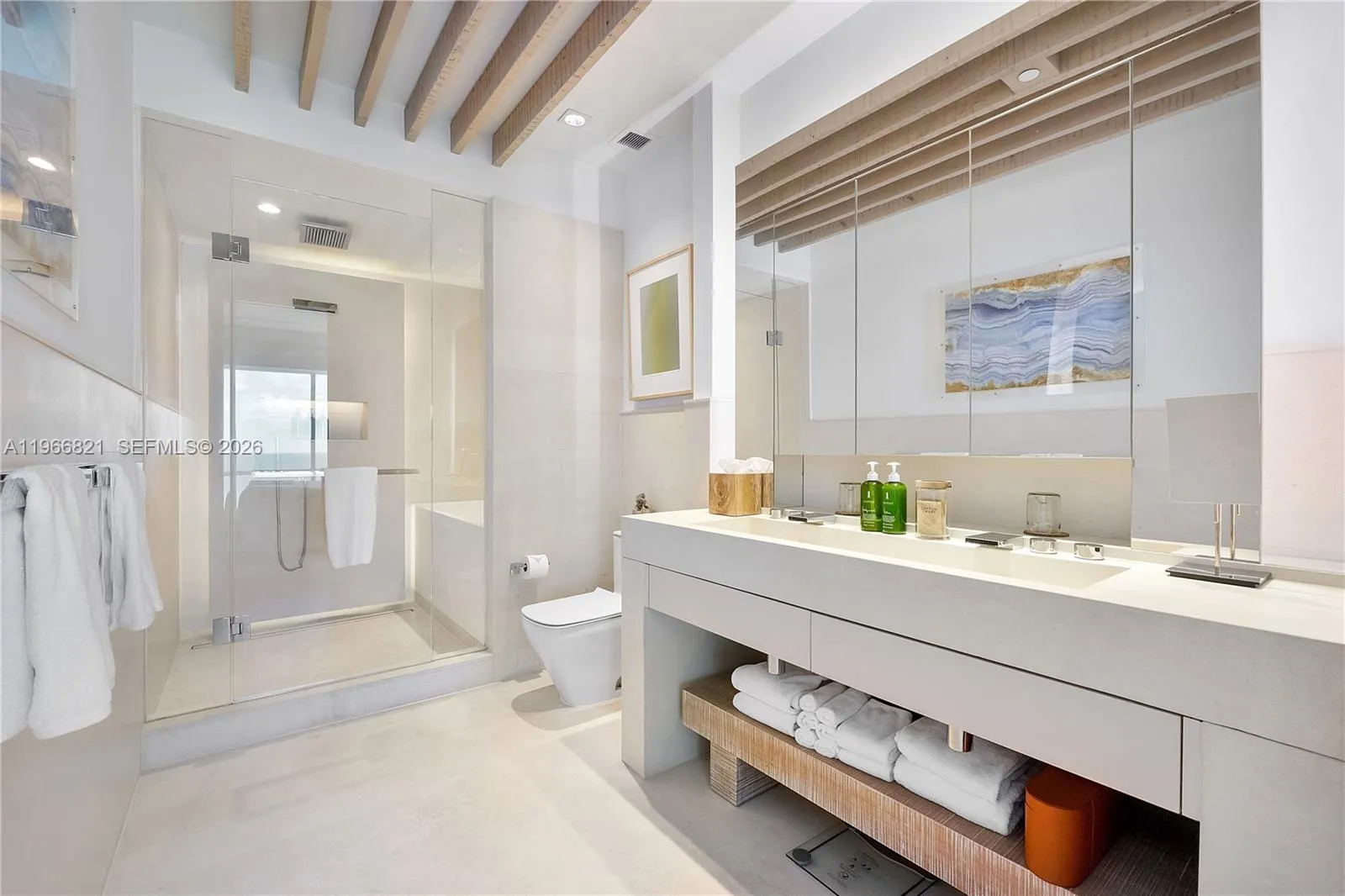 102 24th St # 1612, Miami Beach FL 33139