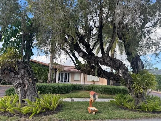 4 bedroom 2 bath for sale at 12545 SW 31st Ter, Miami FL 33175