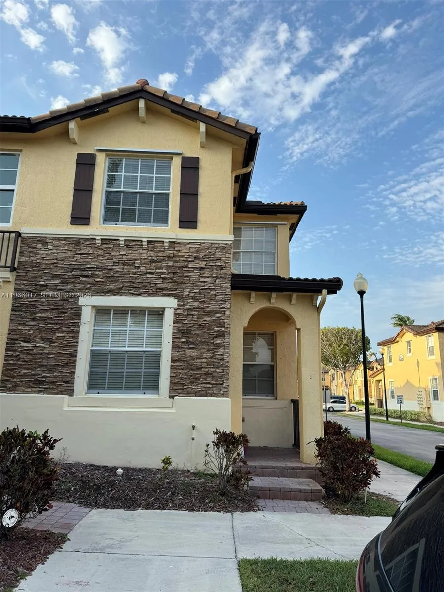 9257 SW 227th St # 11, Cutler Bay FL 33190