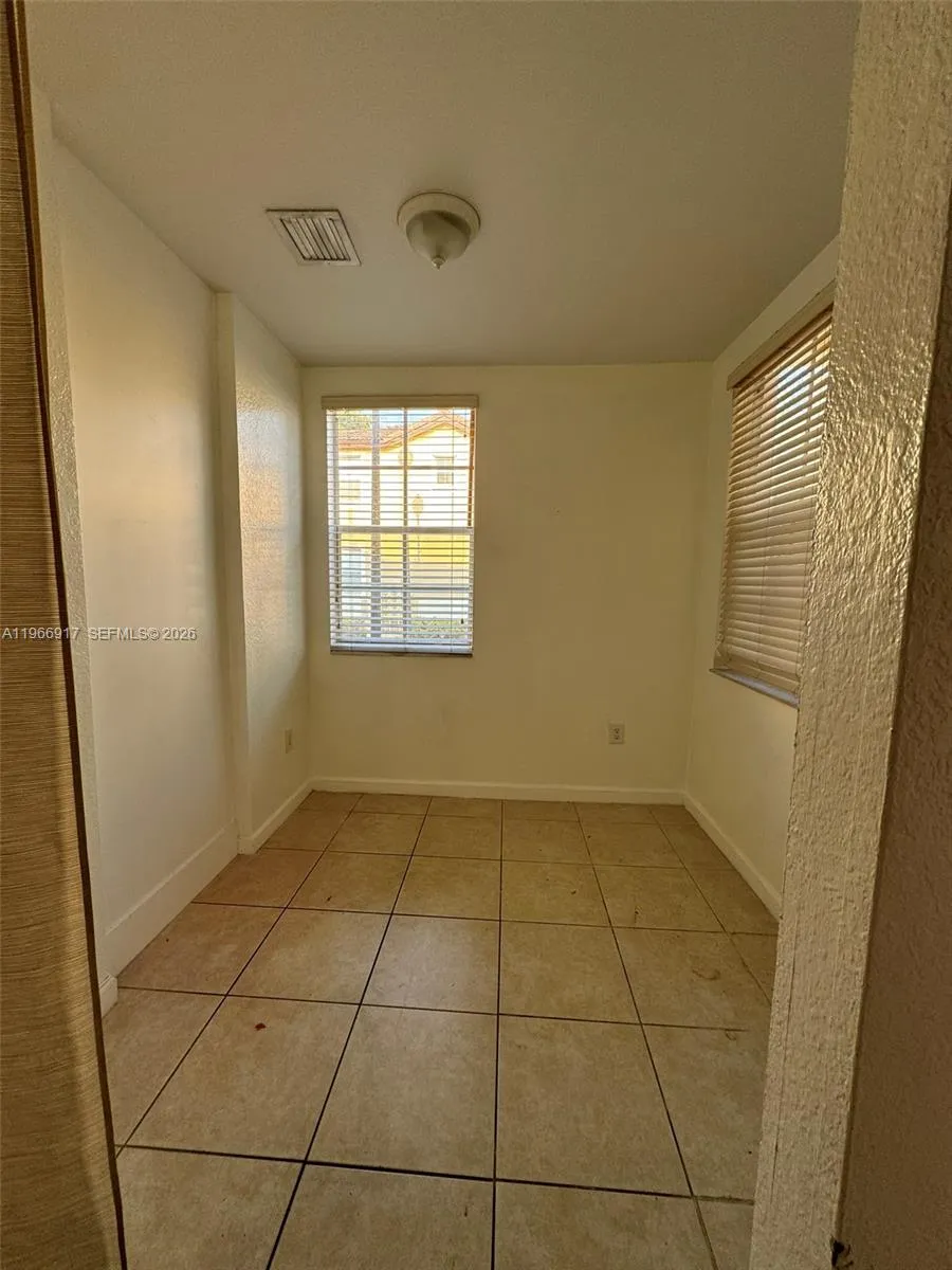 9257 SW 227th St # 11, Cutler Bay FL 33190