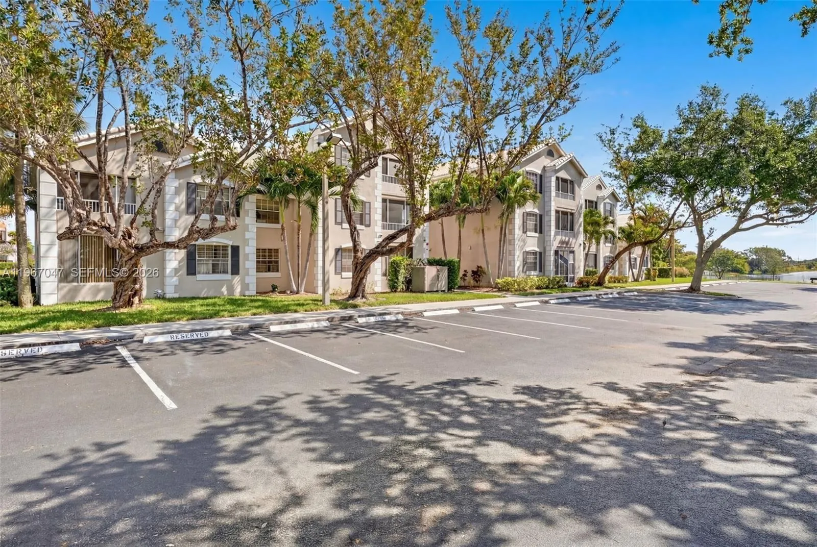2841 N Oakland Forest Dr # 110, Oakland Park FL 33309