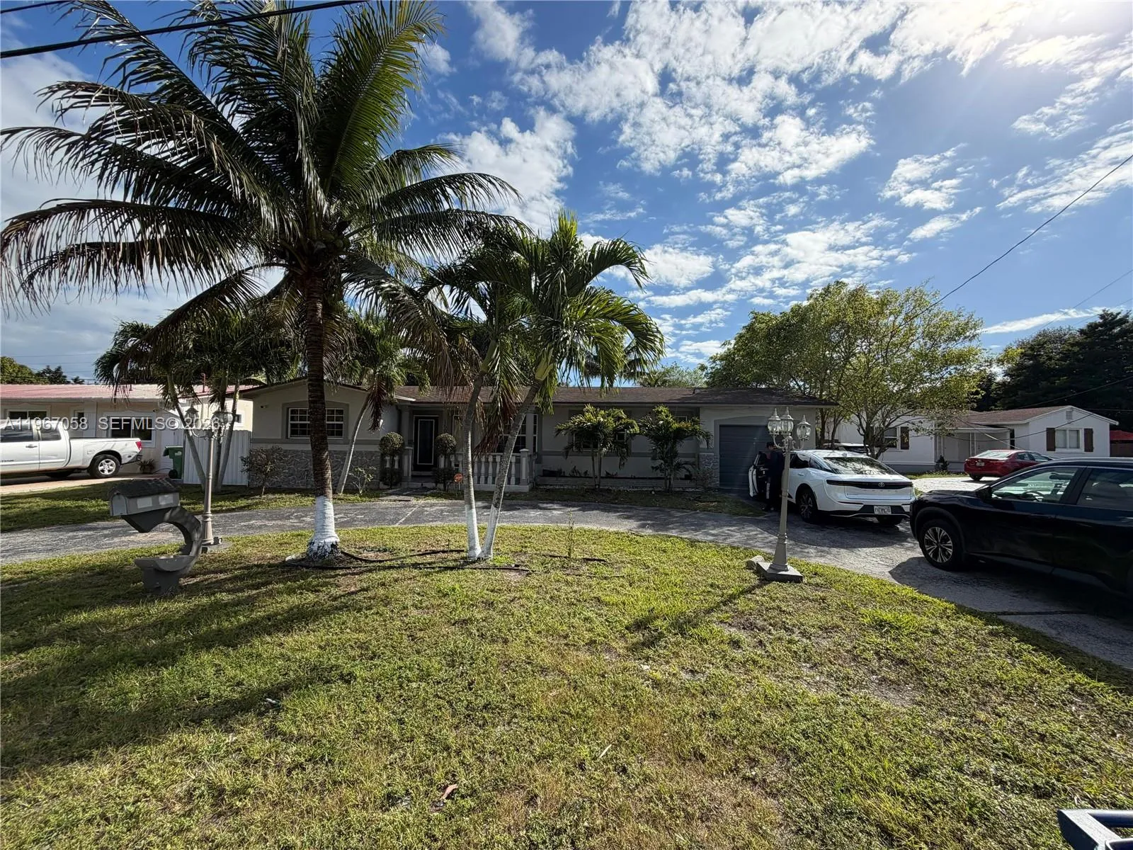 3 bedroom 2 bath for sale at 150 NE 164th St, Miami FL 33162