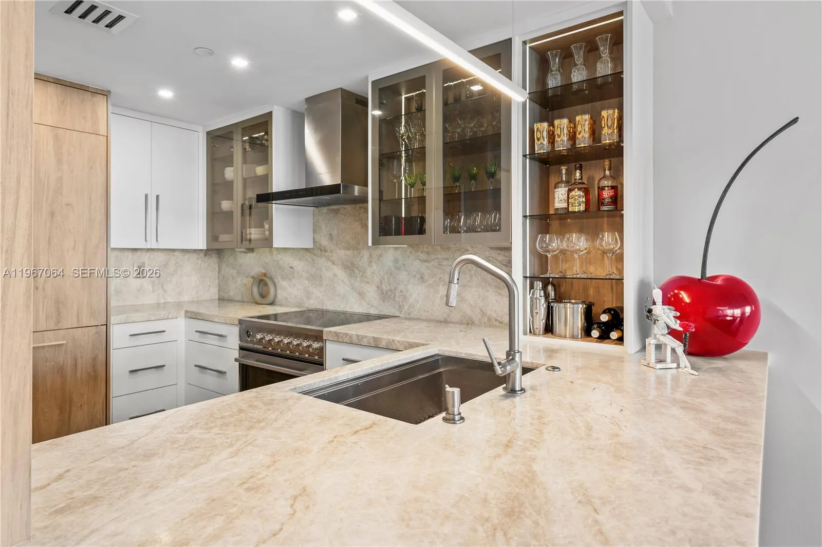 540 West Ave # 911, Miami Beach FL 33139