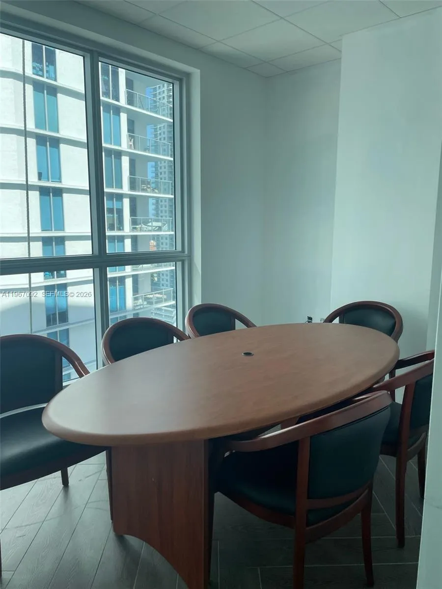 175 SW 7th St # 2102, Miami FL 33130