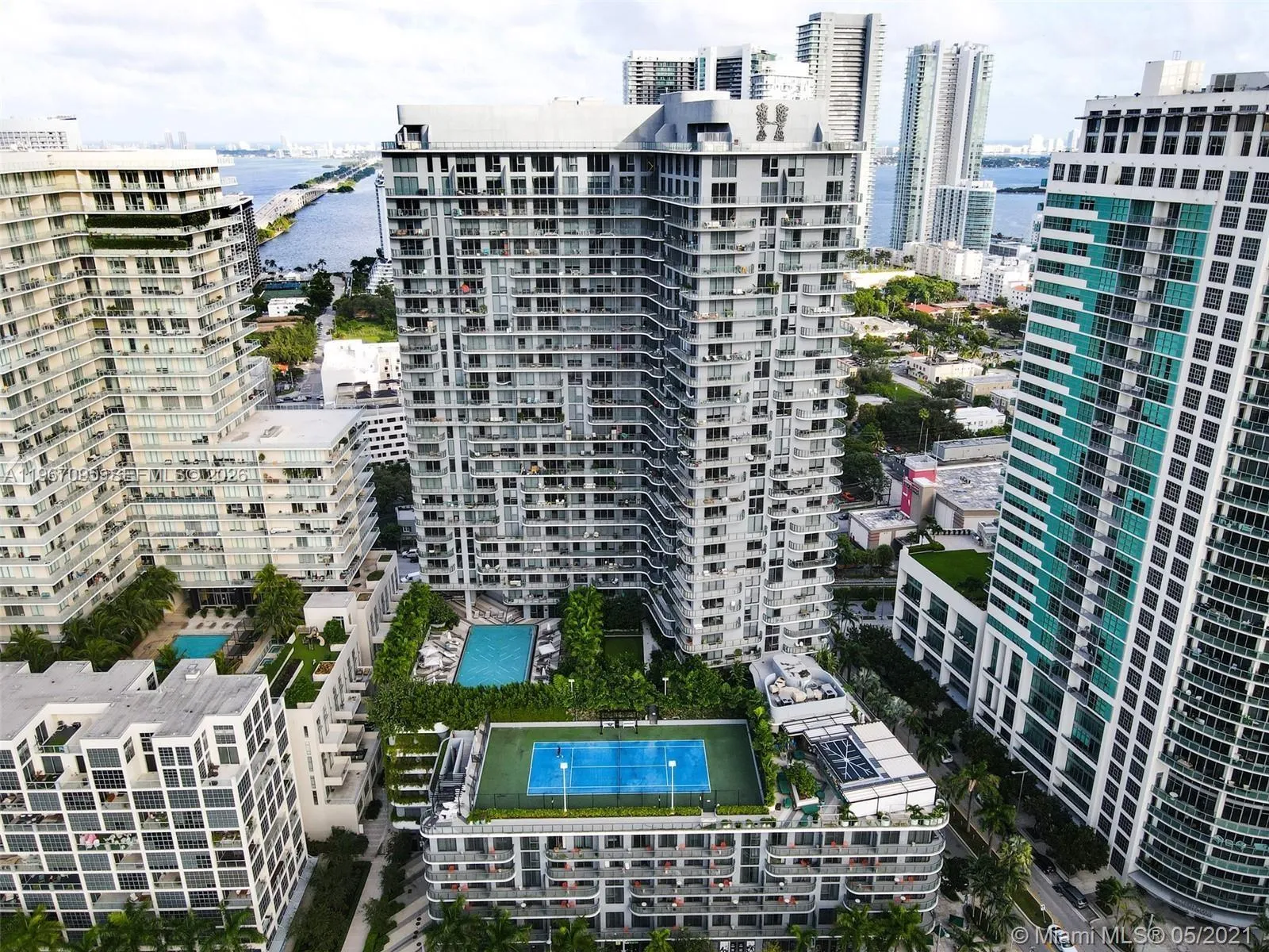 2 bedroom 2 bath for sale at 121 NE 34th St # 1507, Miami FL 33137