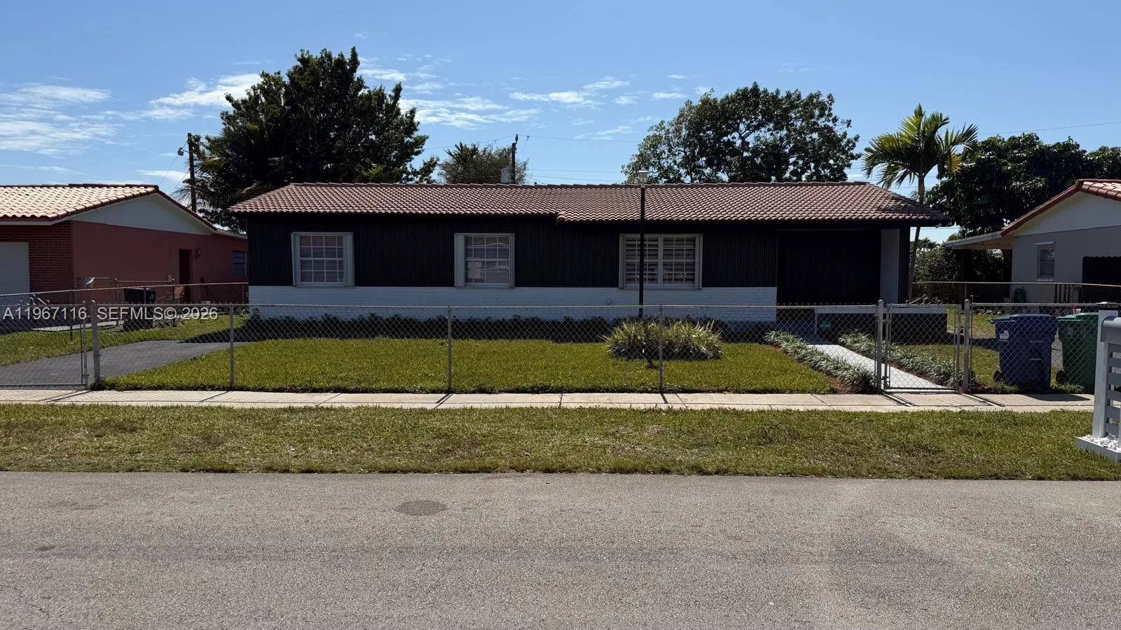 3 bedroom 2 bath for sale at 9620 SW 9th Ter, Miami FL 33174