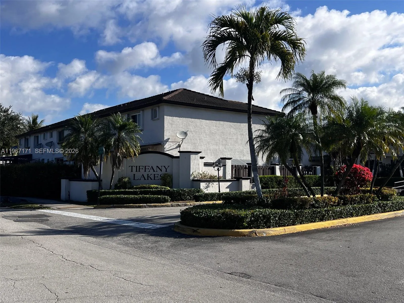 3 bedroom 2 bath for sale at 8655 SW 152nd Ave # 141, Miami FL 33193