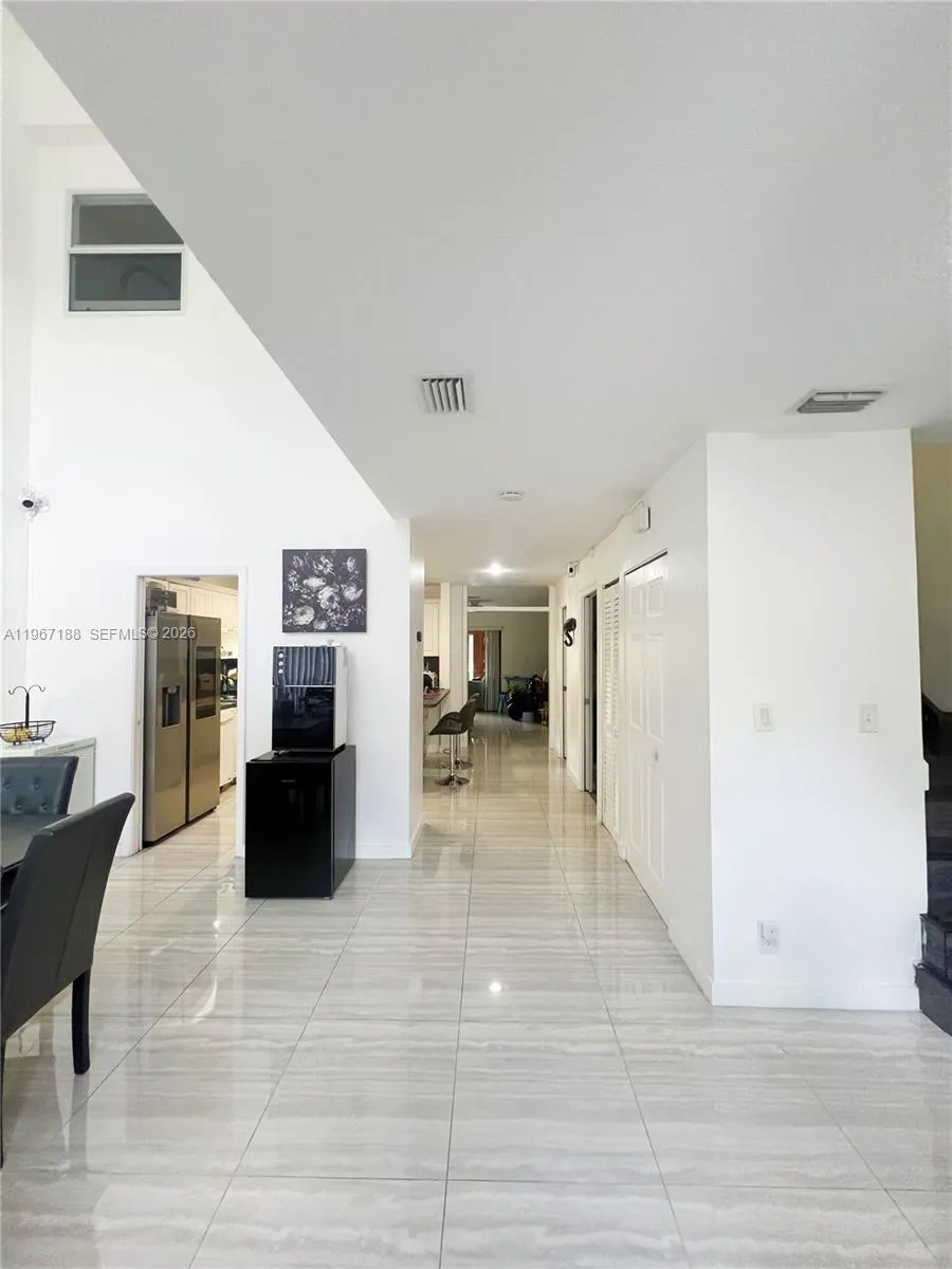 9024 NW 45th Ct, Sunrise FL 33351